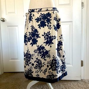 Coldwater Creek large (14-16) navy and cream floral skirt